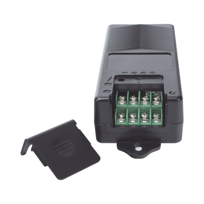 Fuente de Alimentación de 4 Salidas de 11 - 15 Vcd / 5 Amper / Voltaje de Entrada 110- 240 Vac / Fusible Termico PTC Integrado para Protección / Salida de Voltaje Inteligente hasta 3 Amper po